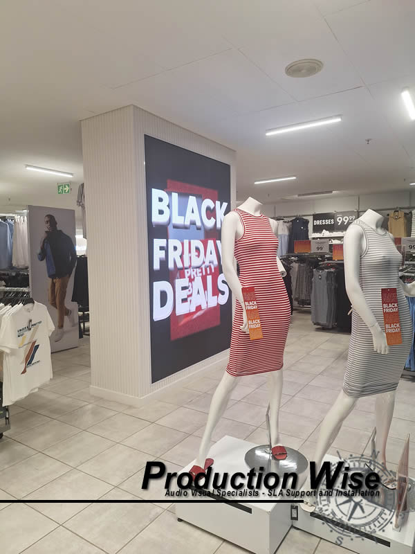 Indoor / Outdoor - Segmented LED Displays 